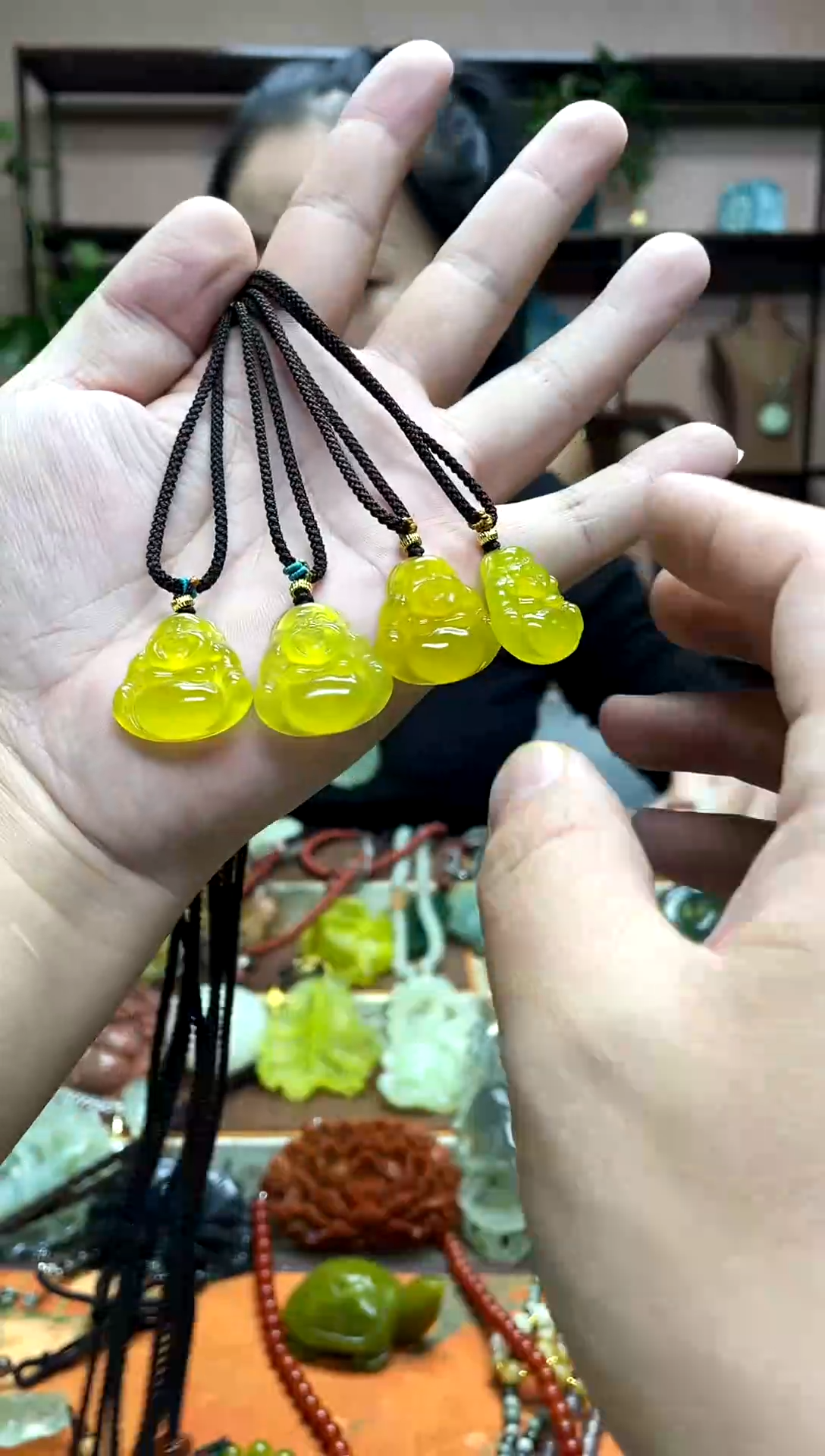 未镶嵌岫玉吊坠多样性发货发其中之一