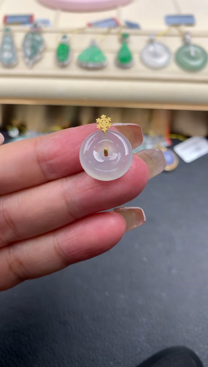 【闪购商品】翡翠颈饰18K金镶嵌Q218      