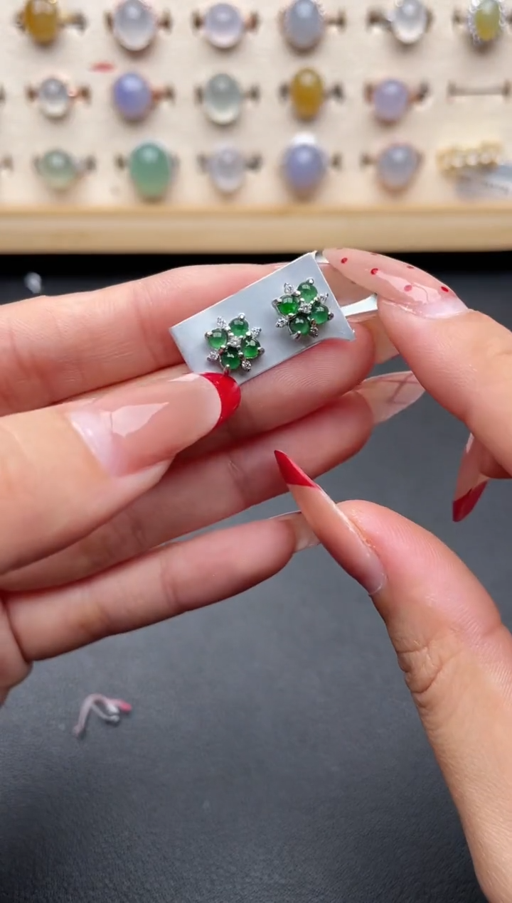 【闪购商品】翡翠戒指银S925镶嵌一物一证一礼盒