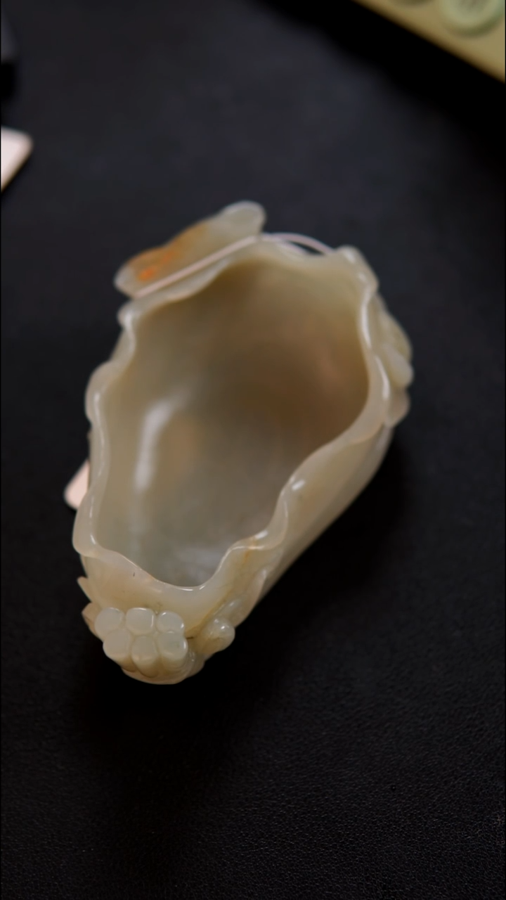 颈饰未镶嵌和田玉-**-笔洗