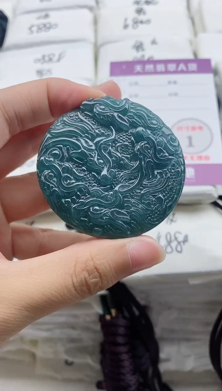 颈饰未镶嵌翡翠8