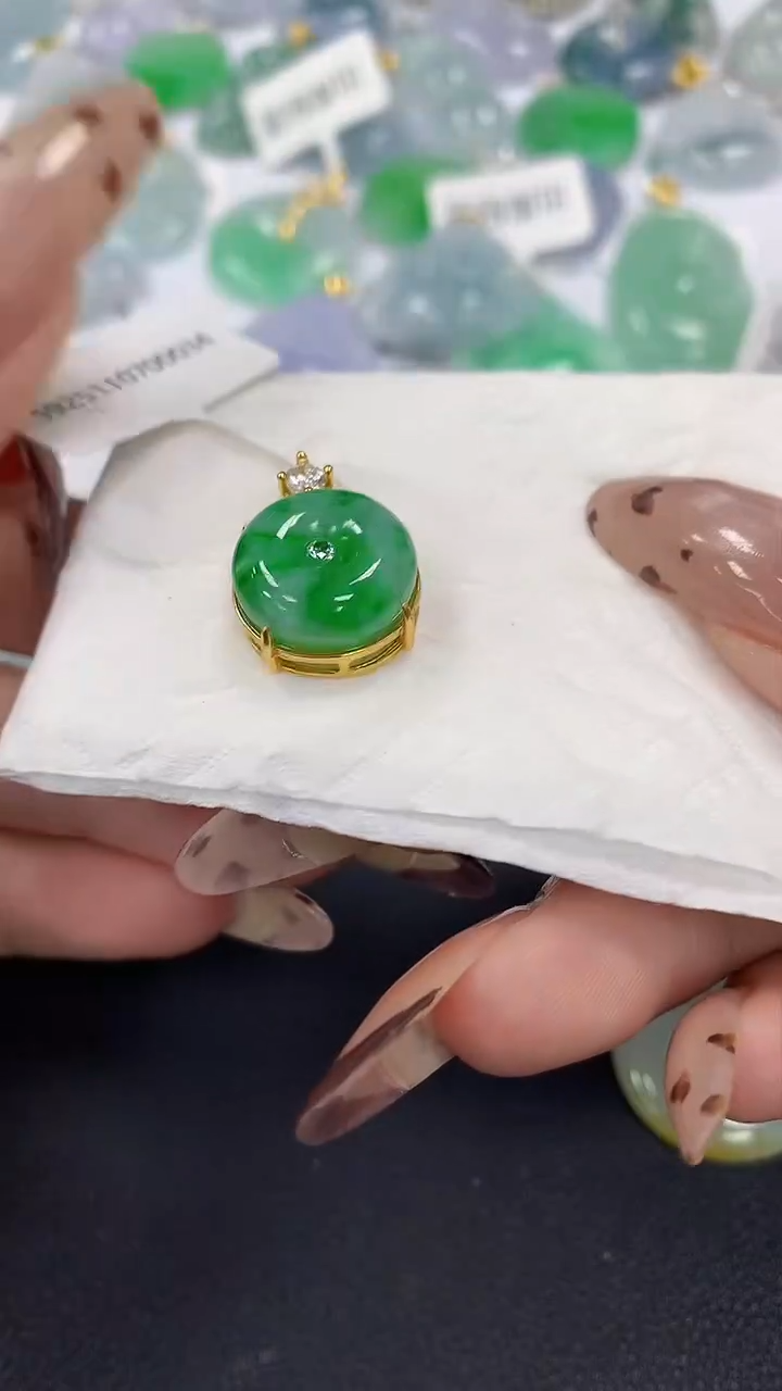 颈饰银S925镶嵌翡翠a货假一赔三支持复检百元上9元证书费自理