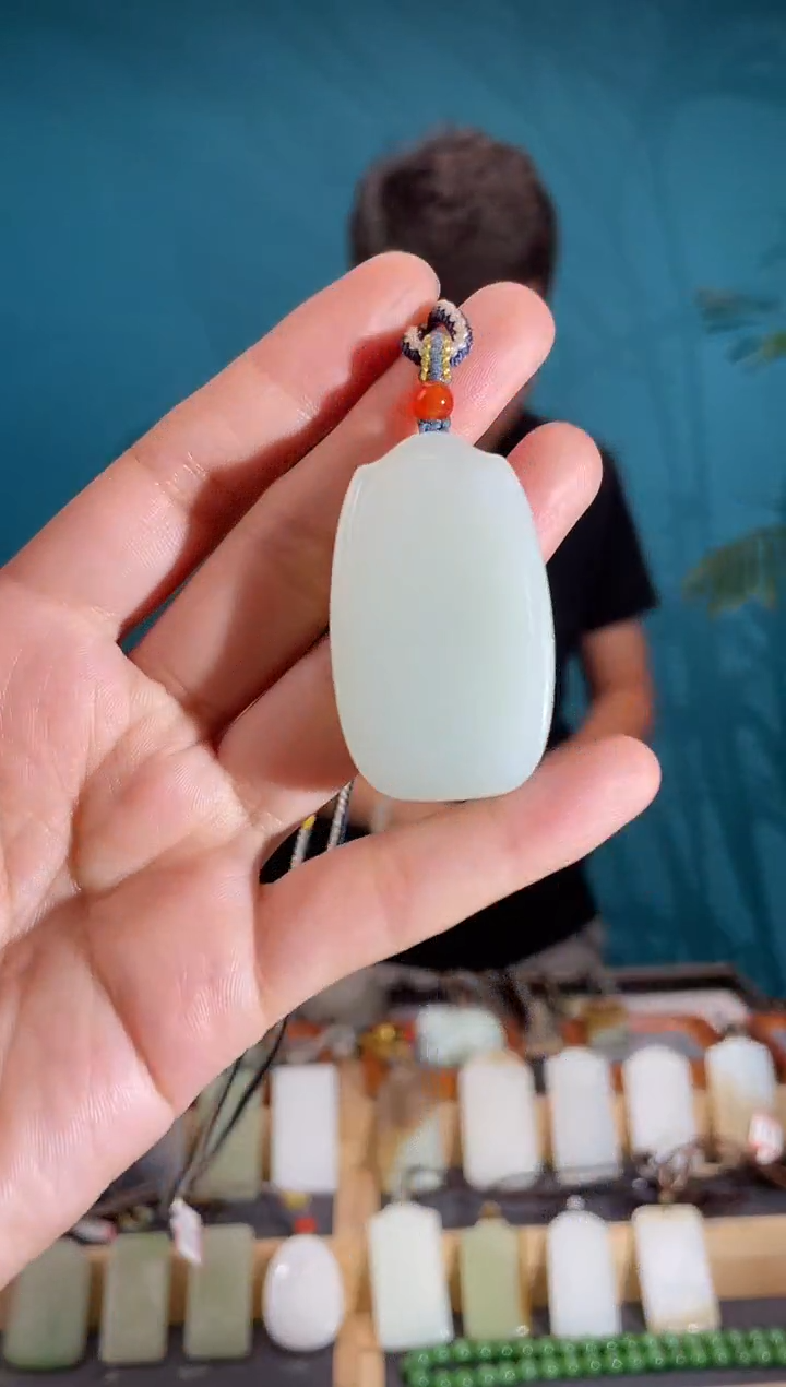 颈饰未镶嵌和田玉1