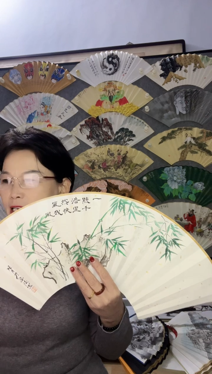 扇子九五寸十八方玉竹折扇