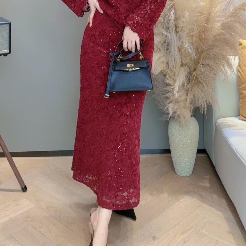 小满服饰【红花似锦】新年款法式浪漫重工百搭显瘦斜裁蕾丝花朵半裙