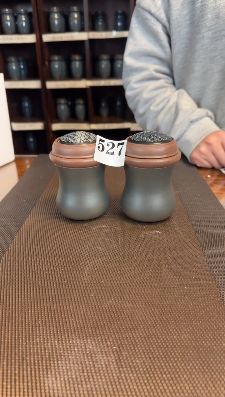 【闪购商品】紫砂  滑车  一对    527