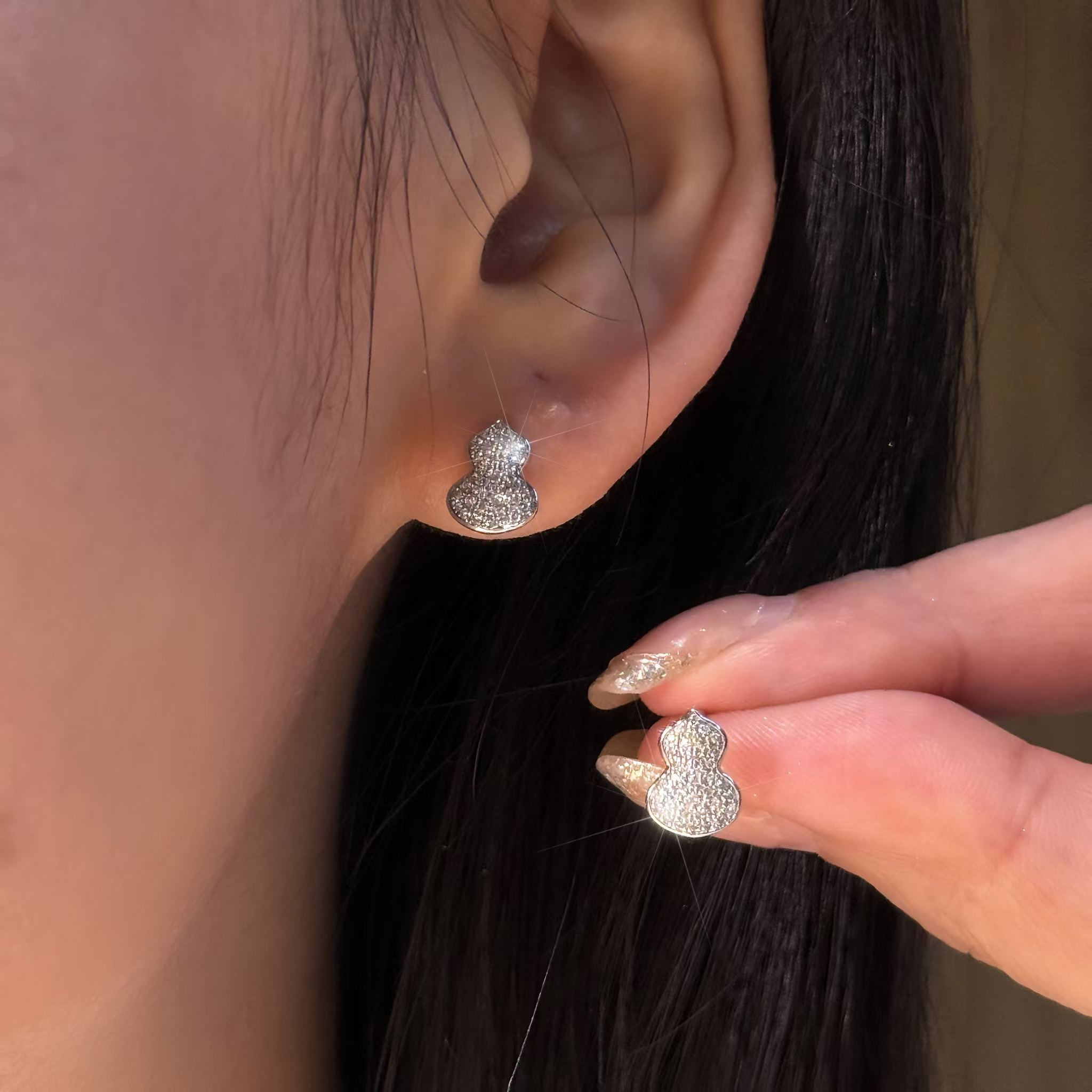 QANNA【满钻大葫芦】天然钻石通勤简约轻奢百搭钻石耳钉AP