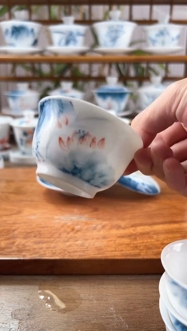 微瑕蓝莲压手杯1个