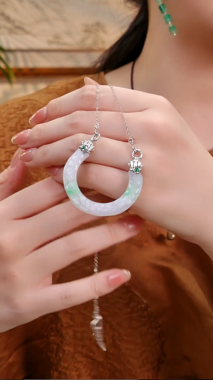 颈饰未镶嵌翡翠国风