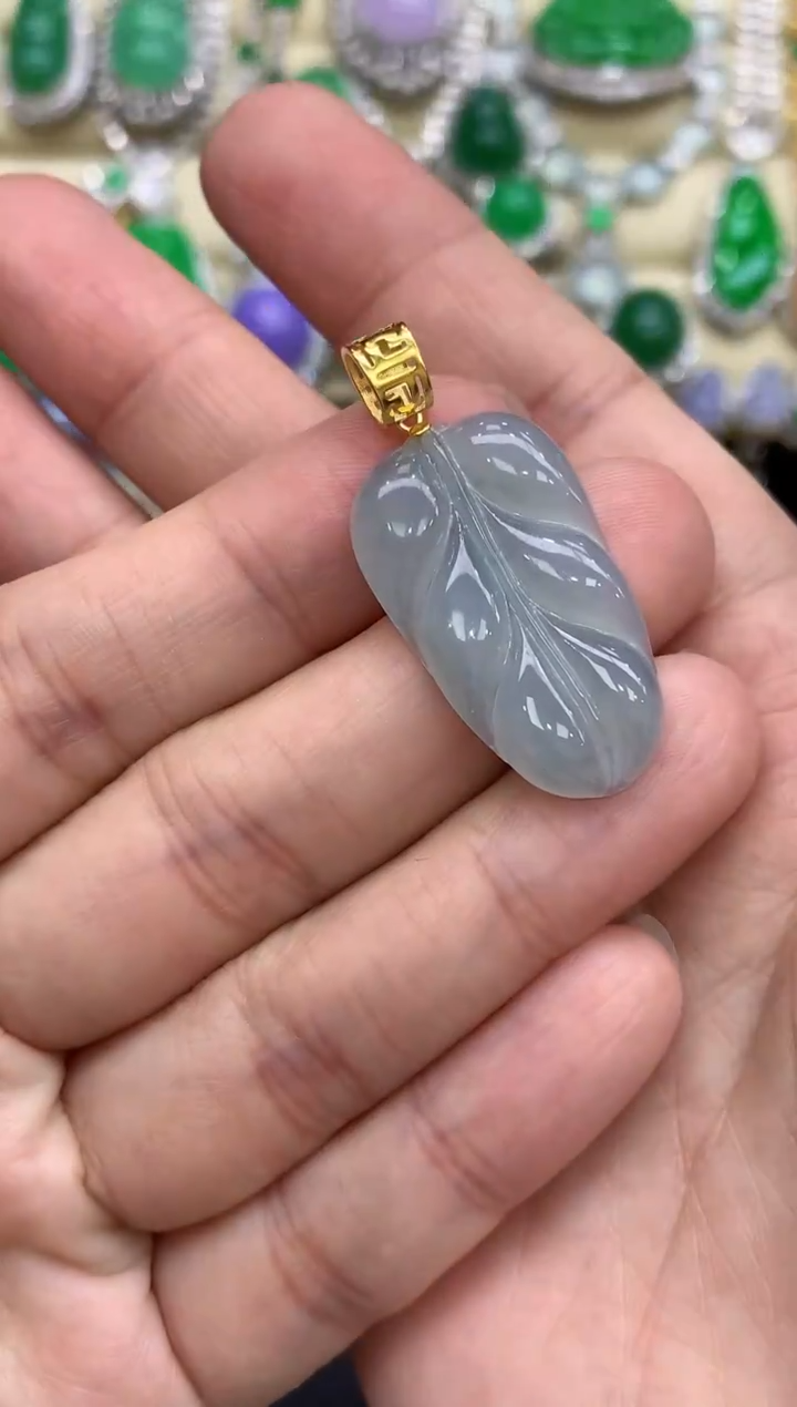 颈饰18K金镶嵌翡翠480-中国好珍宝