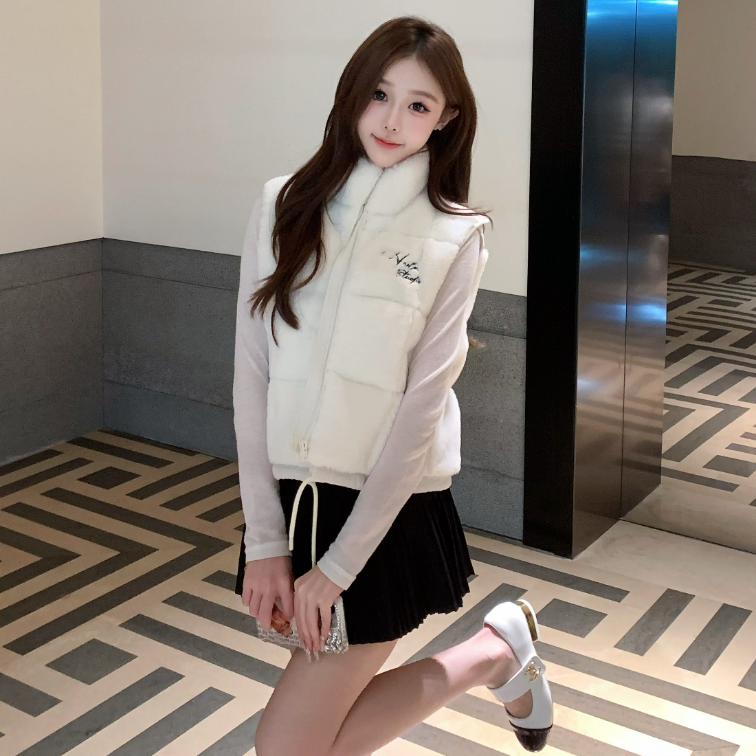 韩汶栩HWLX新年上新【暖暖爱心】90白鸭绒羽绒马甲冬季厚立领毛绒女