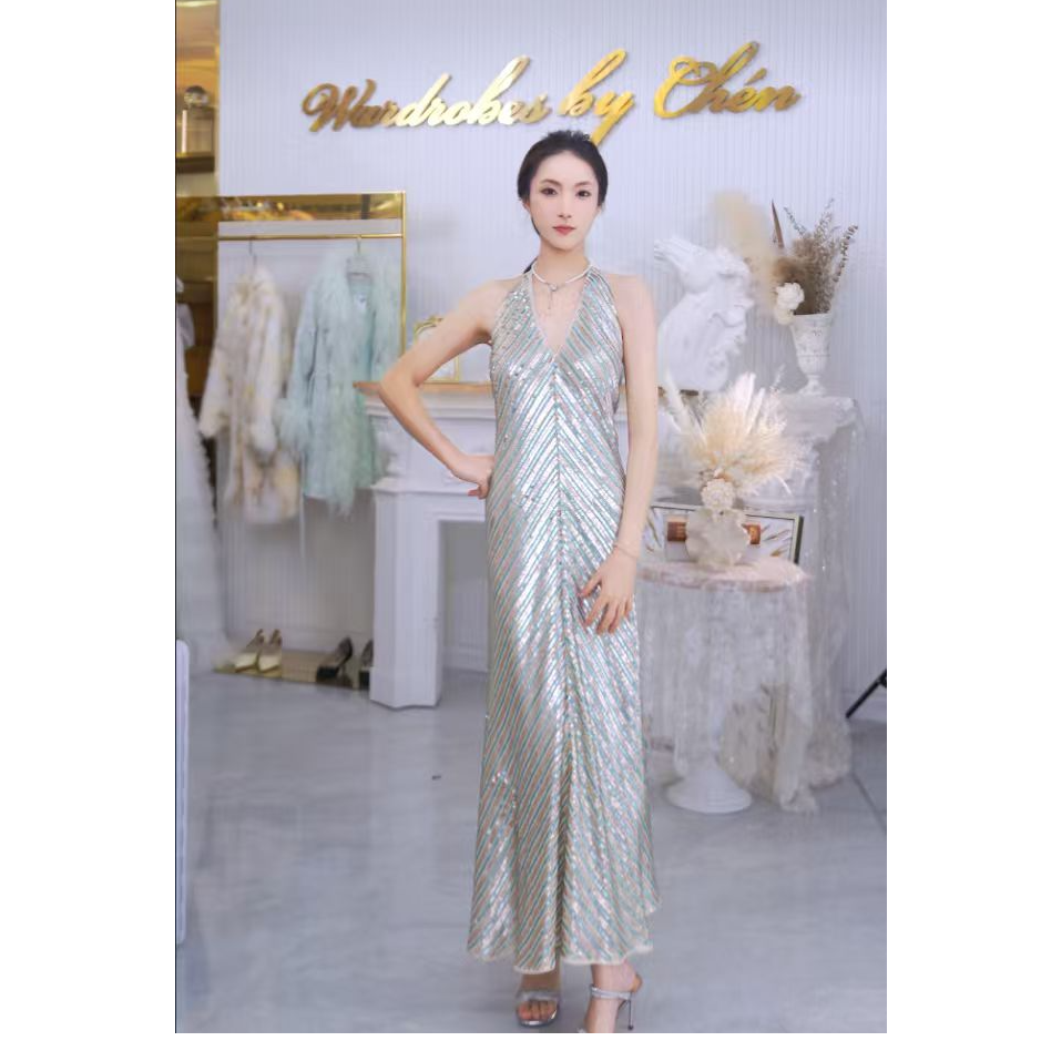 Wardrobes By Chen双色条纹亮片V领露背吊带裙D19SS46