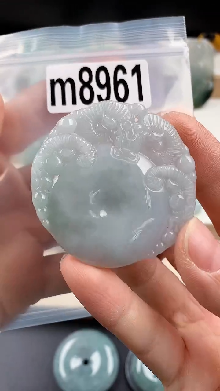 颈饰未镶嵌翡翠天然翡翠吊坠挂件