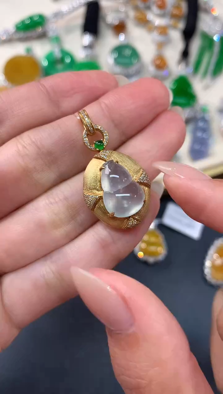 【闪购商品】翡翠吊坠(不含链)18K金镶嵌吊坠A378|9800