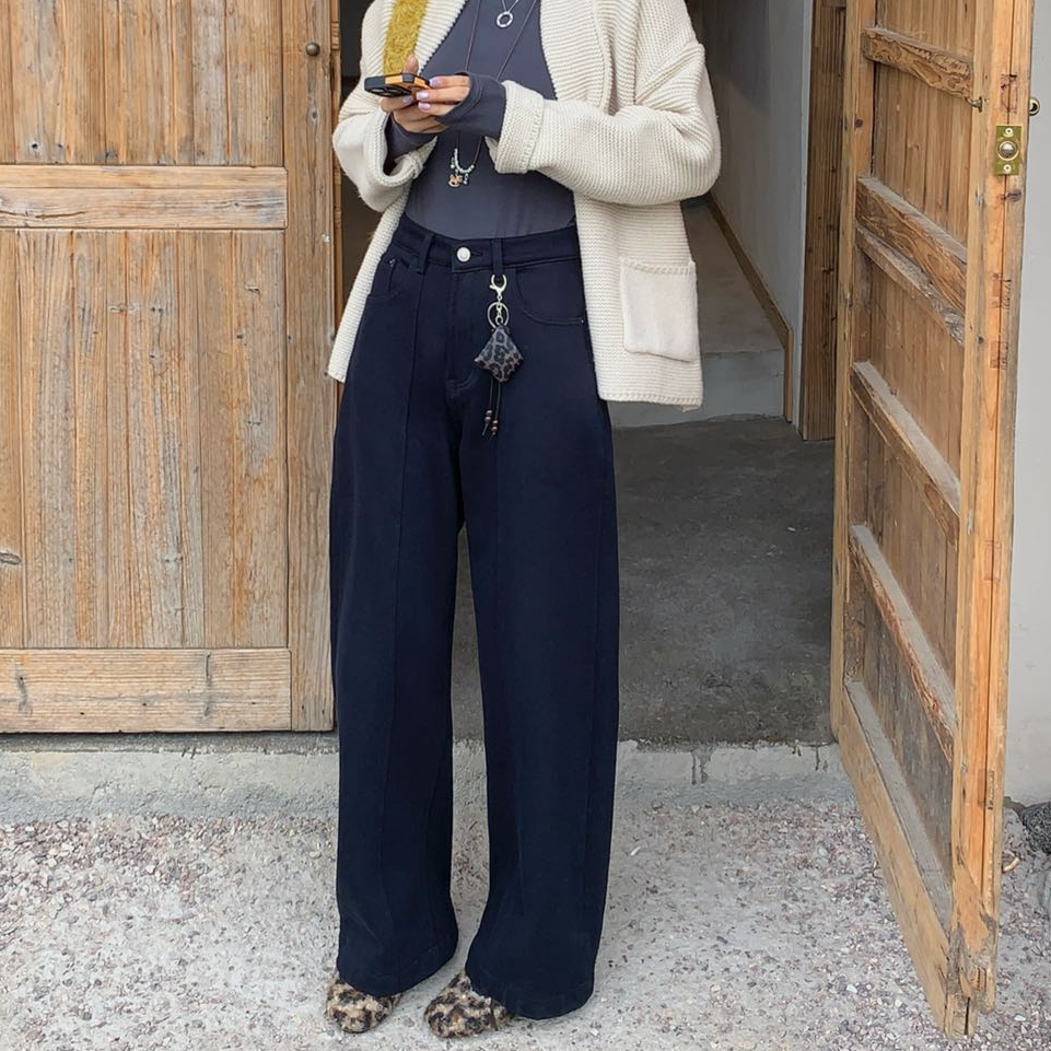 欧货菲家86385冬季加厚加绒高腰弯刀阔腿藏肉显瘦保暖梨形牛仔女