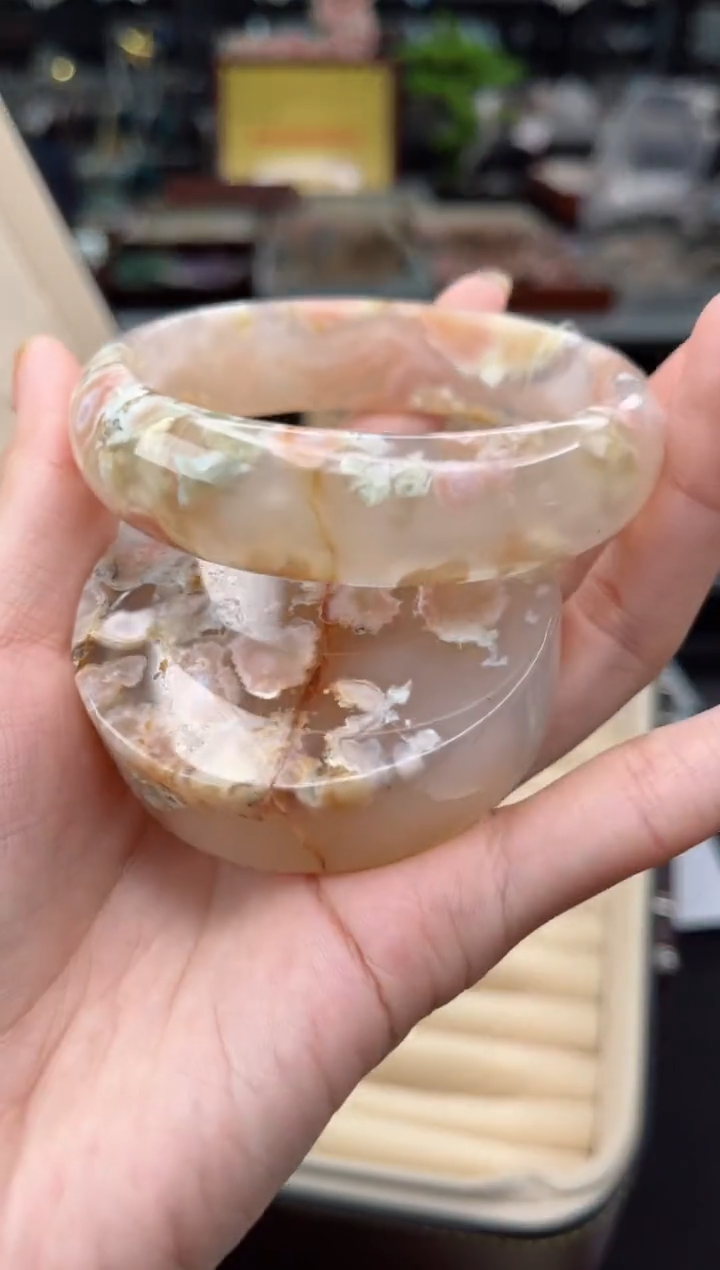 【闪购商品】石英质玉手镯未镶嵌61圈口（赠品镯心）3S9323