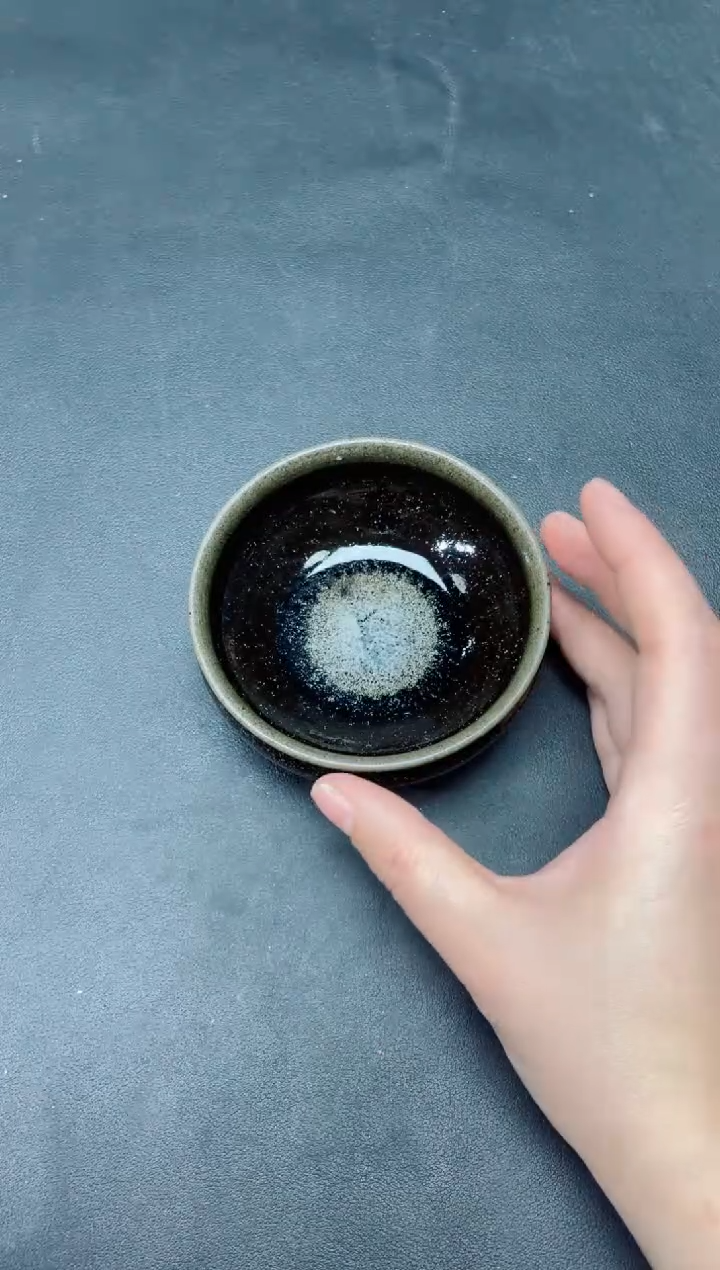 【闪购商品】茶盏45微瑕           
