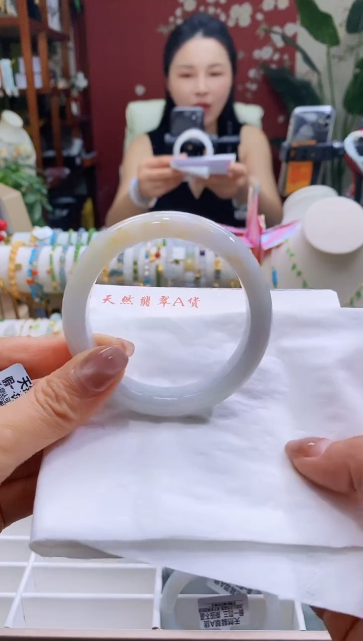 翡翠手镯未镶嵌96号55.2/11.6*8.6