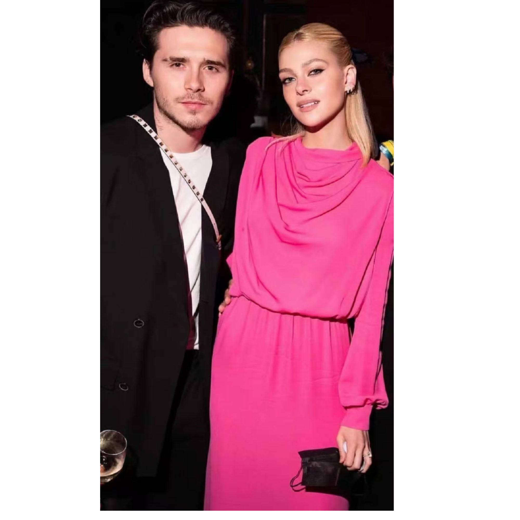 未使用 Valentino/华伦天奴 双双臻选/vv03398/华伦天奴连衣裙/40