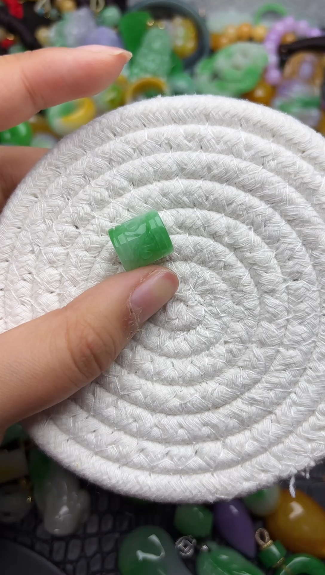 颈饰未镶嵌翡翠缅甸翡翠吊坠