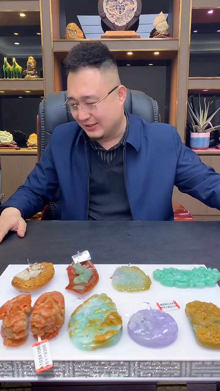 【闪购商品】定制翡翠未镶嵌1018xx-毛货挂件2