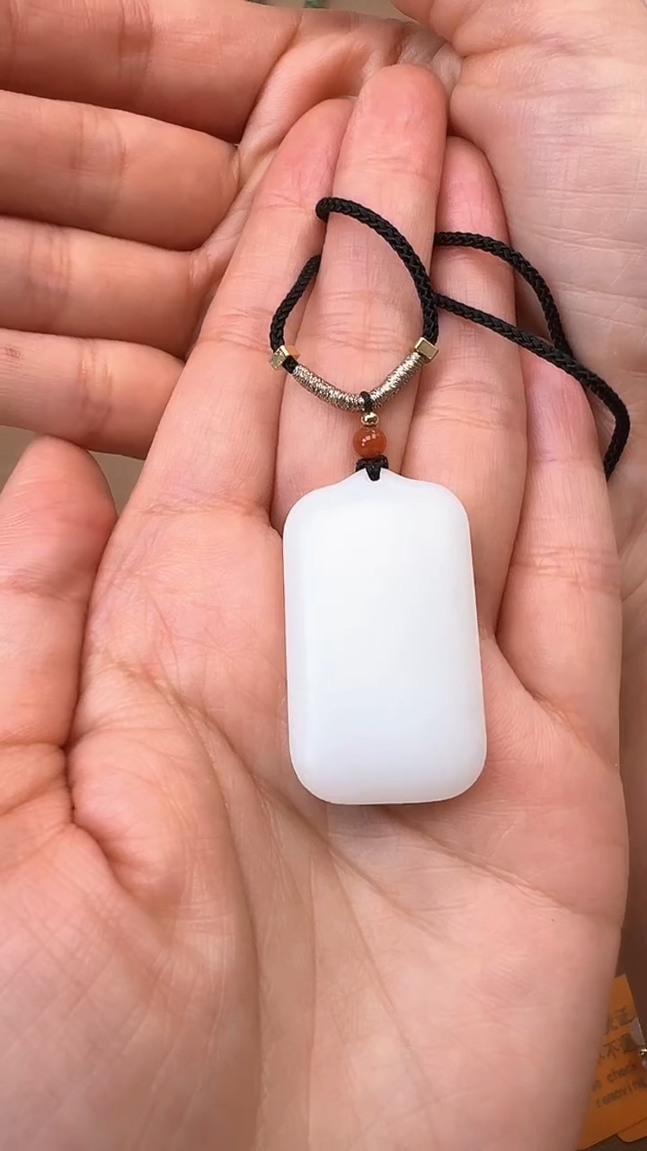 【闪购商品】和田玉吊坠未镶嵌平安牌