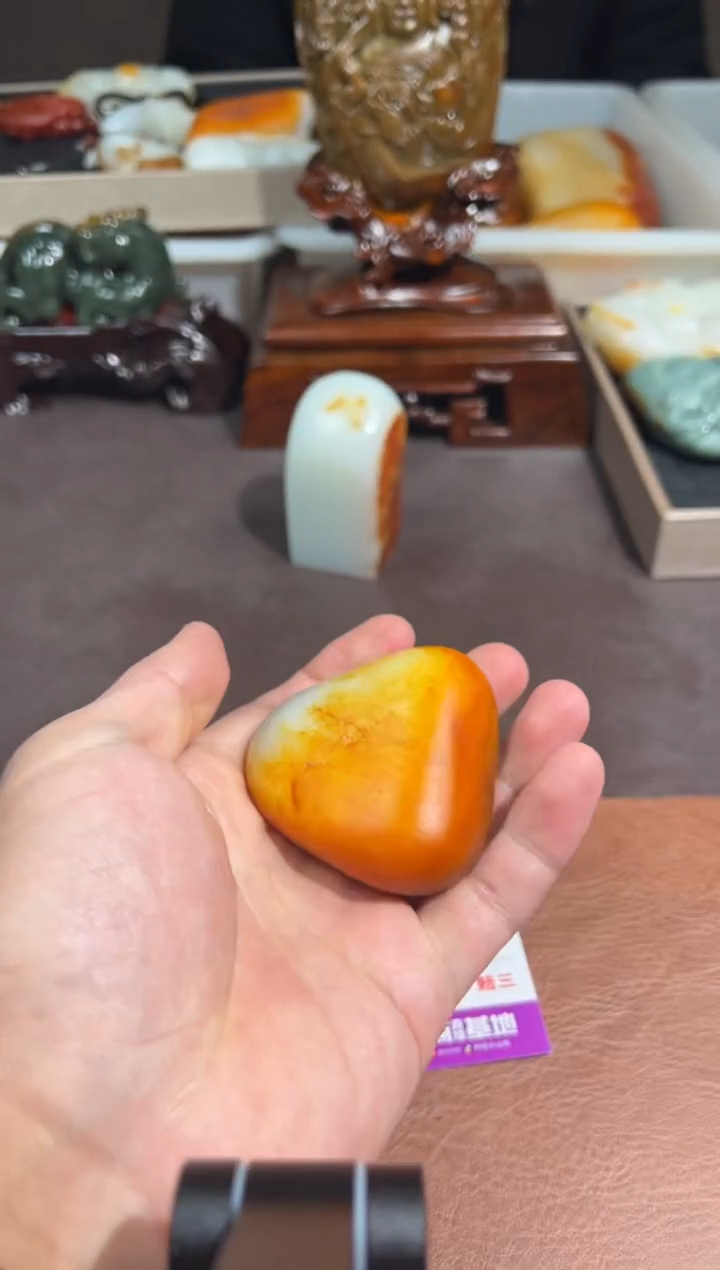 未镶嵌和田玉挂件秋****.和田玉