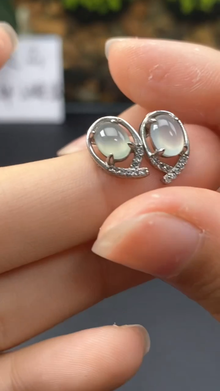 【闪购商品】翡翠吊坠(不含链)未镶嵌广佛001耳钉