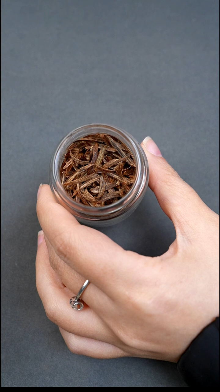 沉香沉香碎屑海南树心油勾丝1g