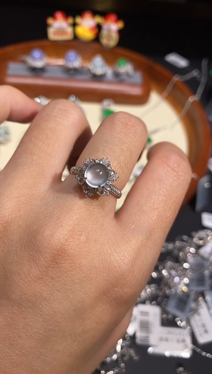 【闪购商品】翡翠戒指18K金镶嵌戒指