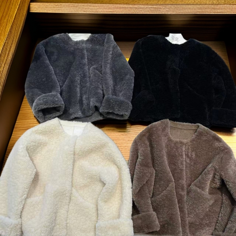 炸款～时尚慵懒风宽松毛毛一体外套610