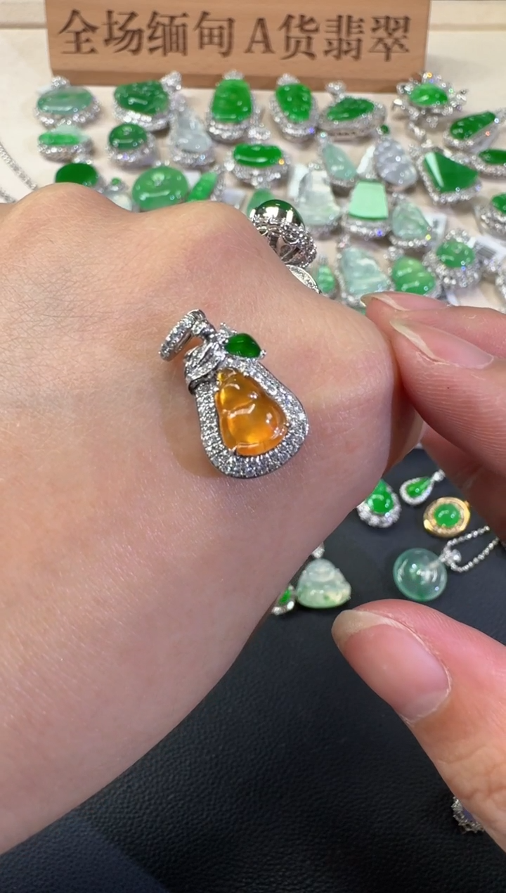 吊坠(不含链)18K金镶嵌翡翠A344|5800