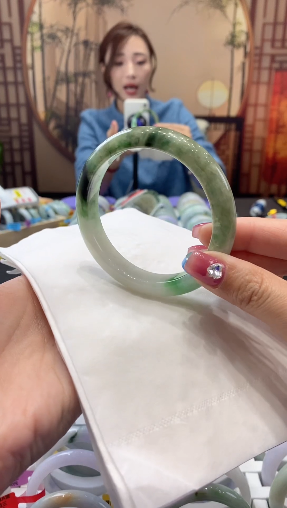 【闪购商品】翡翠手镯未镶嵌000034682