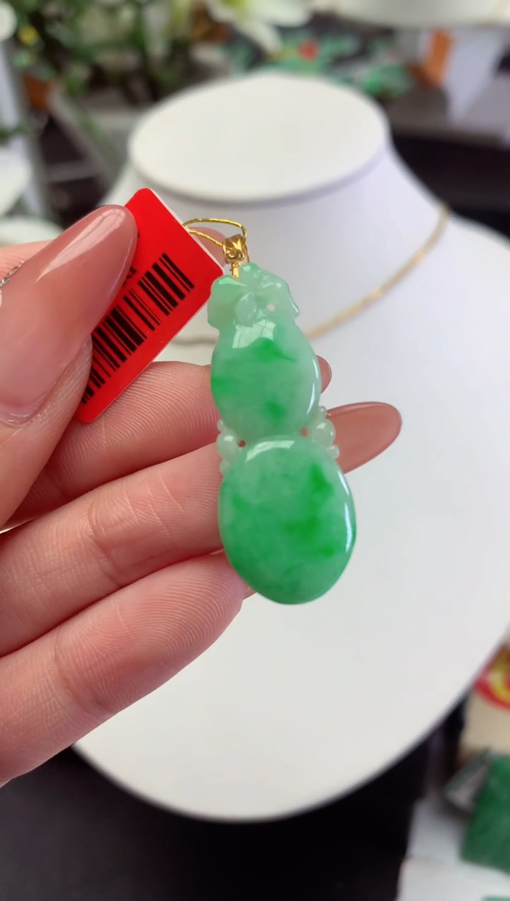 【闪购商品】翡翠吊坠(不含链)18K金镶嵌挂件