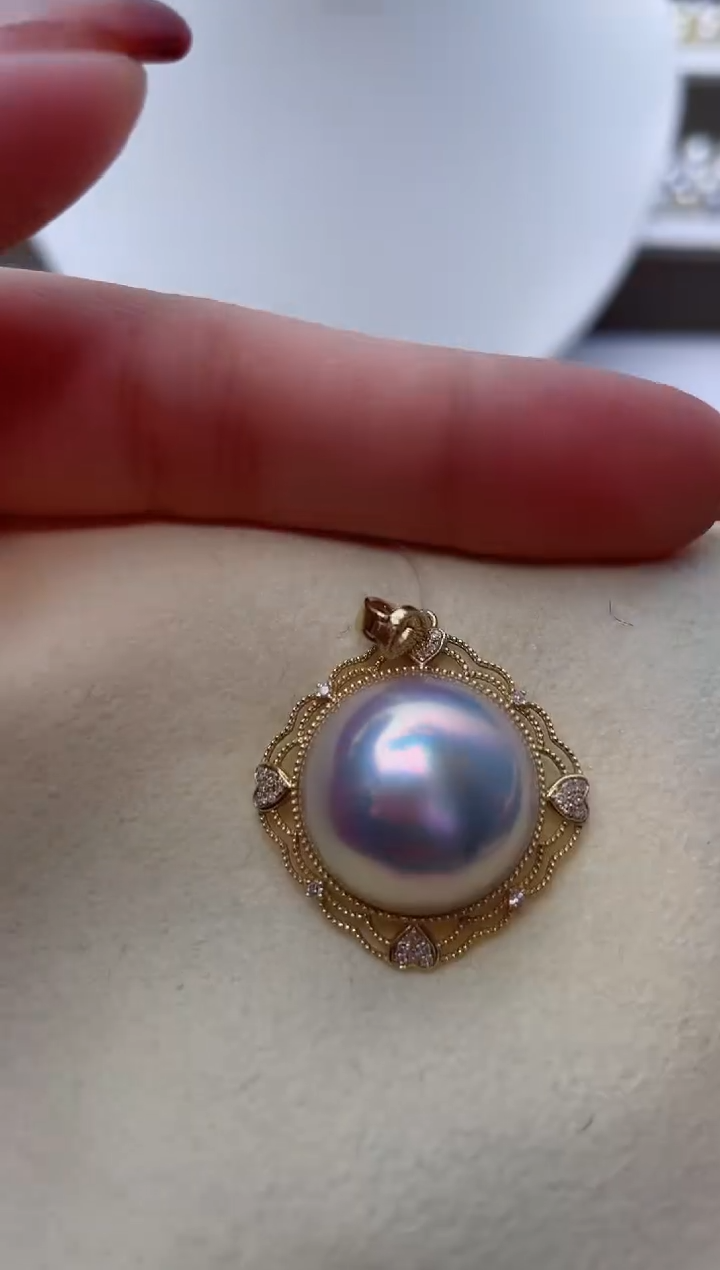 【闪购商品】拼合珍珠（马贝珠）颈饰18K金镶嵌W144