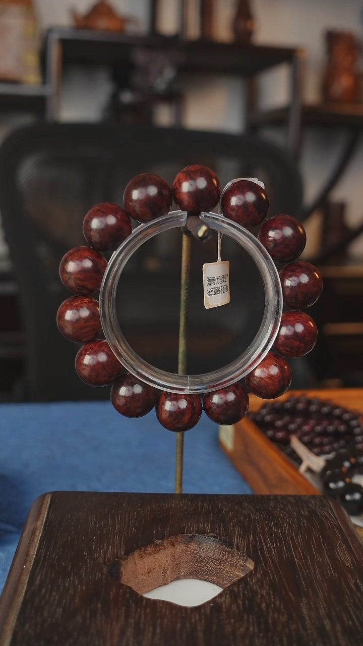 【闪购商品】木海南红降花梨公1.3手串