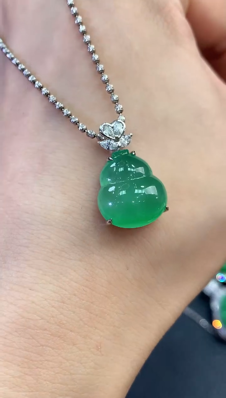 【闪购商品】翡翠吊坠(不含链)18K金镶嵌D38