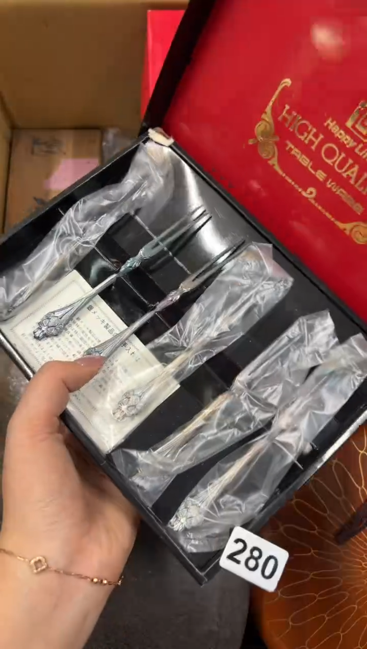 【闪购商品】额280中古商品谨慎参拍