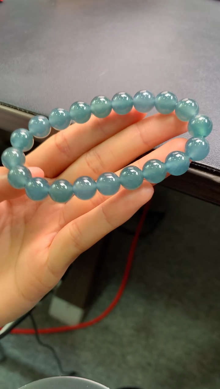 翡翠未镶嵌颈饰无鉴赏期