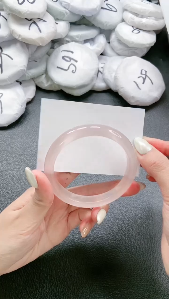 【闪购商品】石英质玉手镯未镶嵌 22L242-62