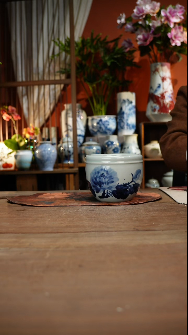 当代高温釉下彩手绘陶瓷餐具