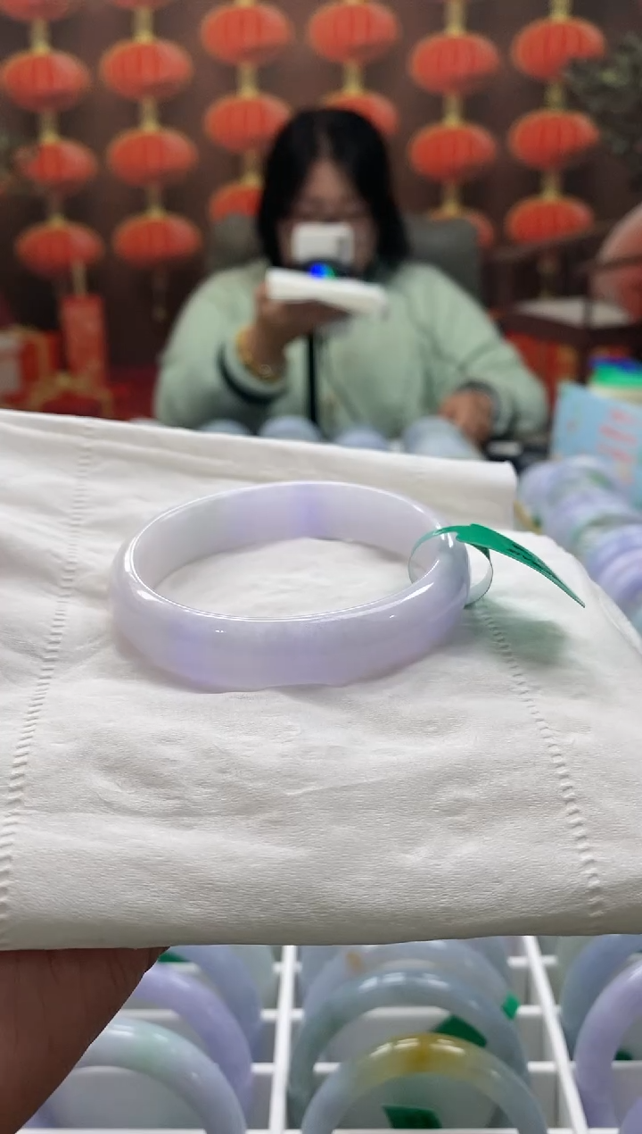 【闪购商品】翡翠手镯未镶嵌00009095