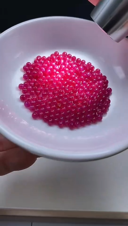 【闪购商品】散珠未镶嵌红宝石B2153 红宝石3mm20个15元