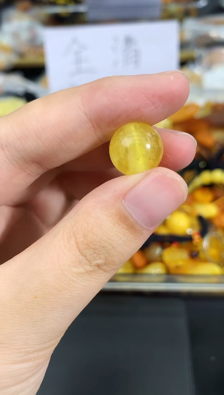 蜜蜡未镶嵌珠宝奇石44