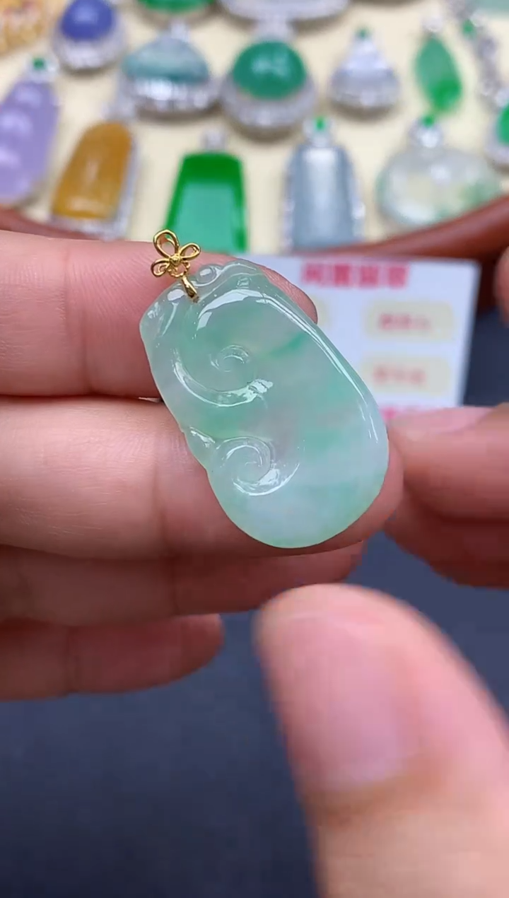 颈饰18K金镶嵌翡翠43-中国好珍宝