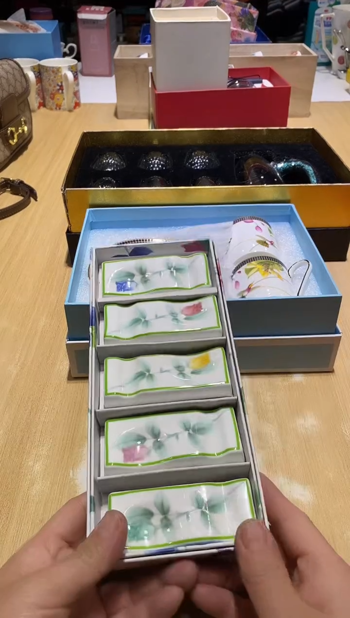 瓷片生活的本意就是开心@@1