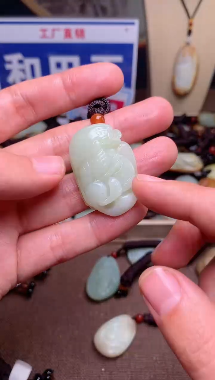 【闪购商品】和田玉颈饰未镶嵌1