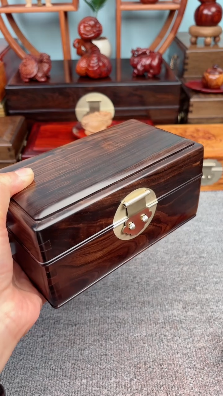 【闪购商品】老板娘推荐紫光檀钱匣