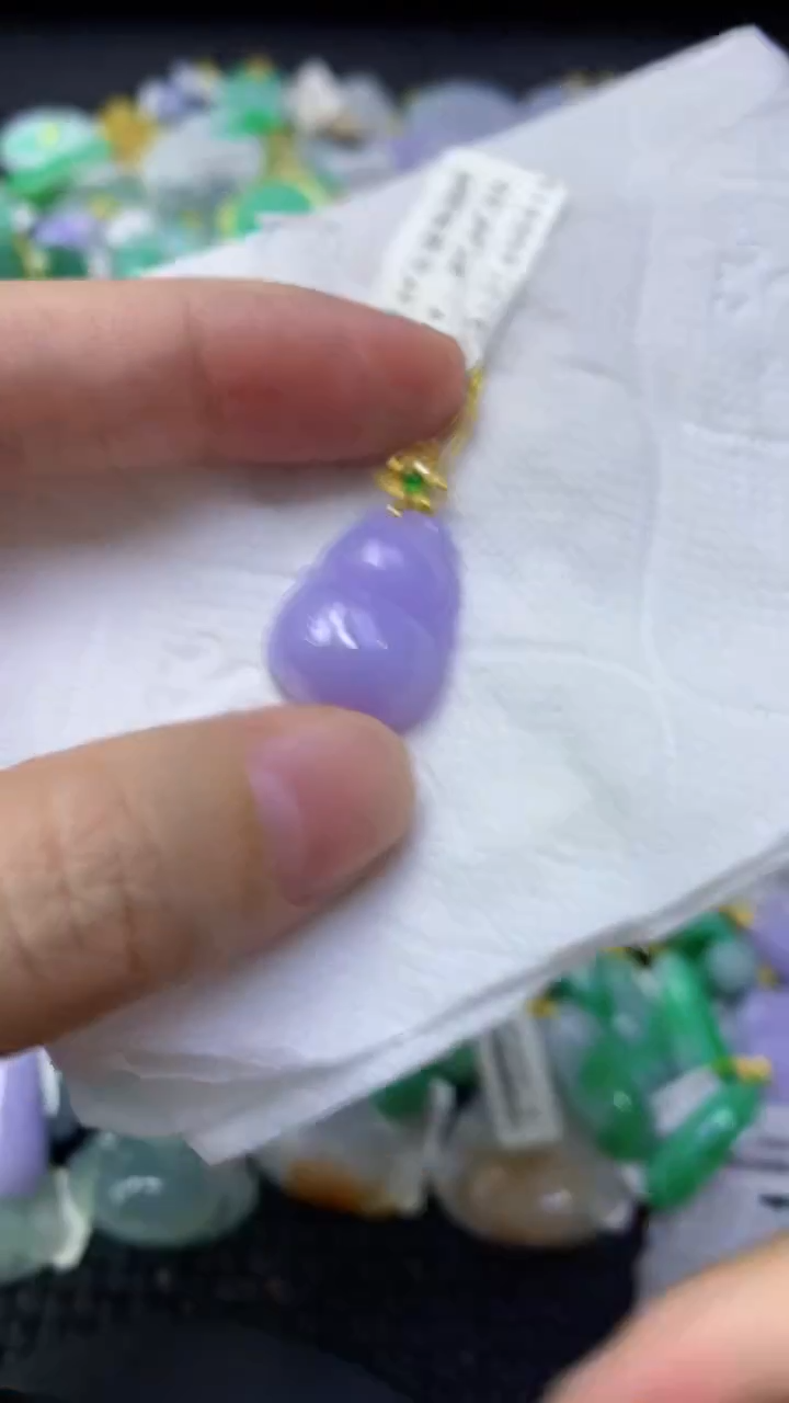 颈饰18K金镶嵌翡翠天然缅甸翡翠A货