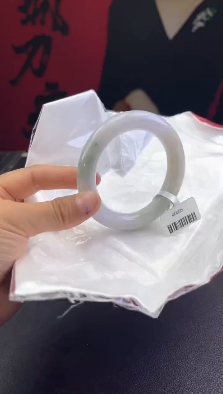【闪购商品】翡翠手镯未镶嵌1翡翠手镯
